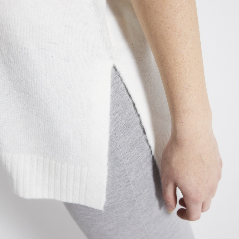 V-neck knit sweater "Josephine" Off white